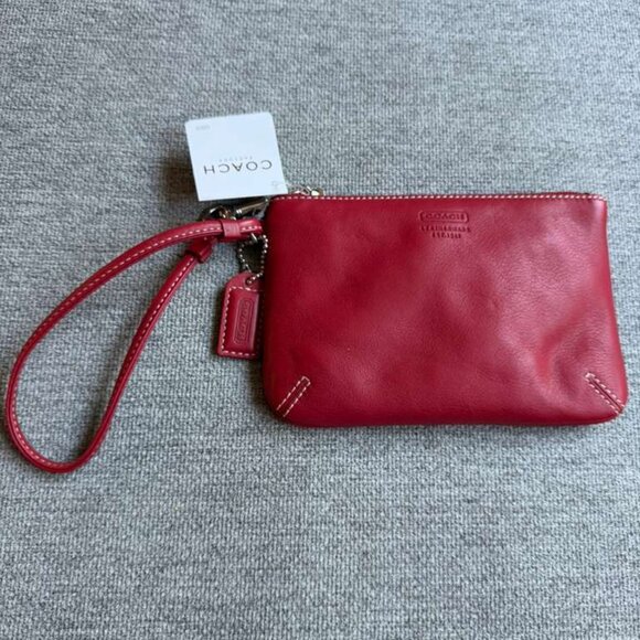 Coach Leatherware Skinny Wristlet Corner Zip Wallet SV Cherry New - Picture 1 of 9